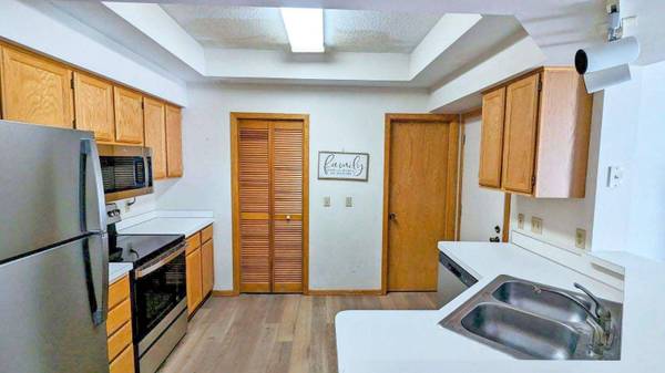 1923 N Ruby CT #46, Eagan, MN 55122