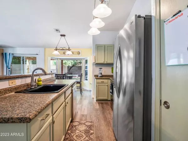 12712 N 84TH Lane, Peoria, AZ 85381