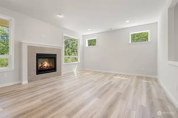 8315 56th AVE NE, Lacey, WA 98516