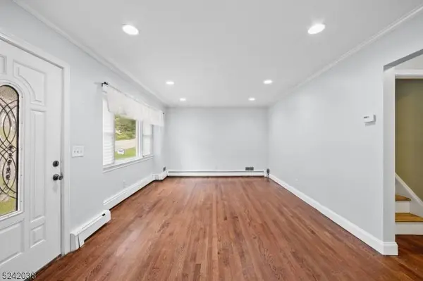 43 Oakland Ave, Rockaway Twp., NJ 07866