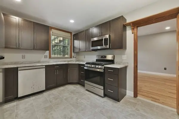 192-194 Highland St #1, Boston, MA 02119