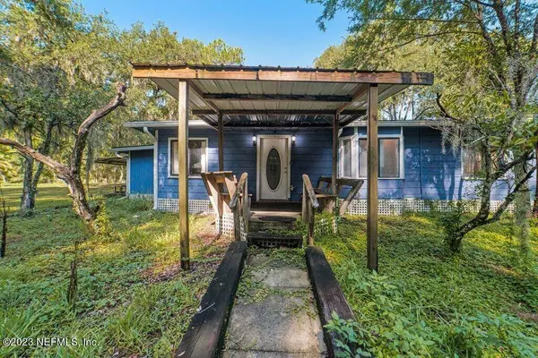 726 HIBERNIA RD, Fleming Island, FL 32003