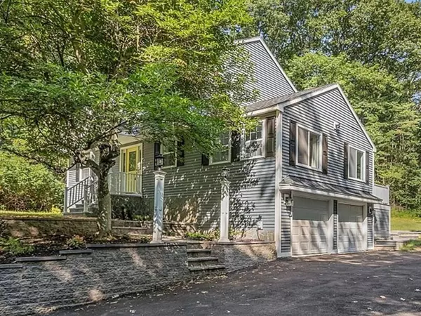 54 Gray Rd, Andover, MA 01810