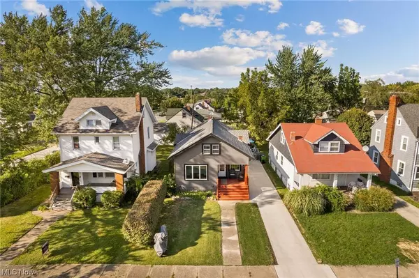 9307 Plymouth AVE, Garfield Heights, OH 44125