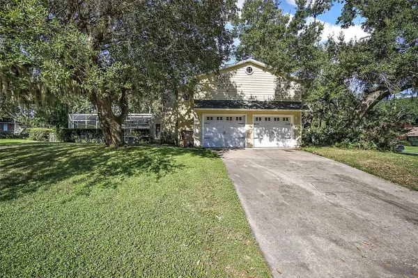 9800 FAIRWAY CIR, Leesburg, FL 34788