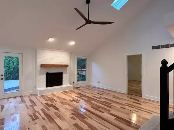 12011 Glen Cove DR, Indianapolis, IN 46236