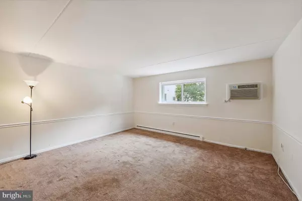 400 GLENDALE RD #H23, Havertown, PA 19083