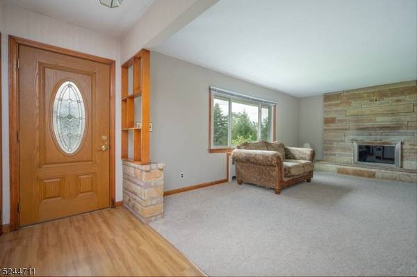 7 Cliff Rd, Montville Twp., NJ 07082