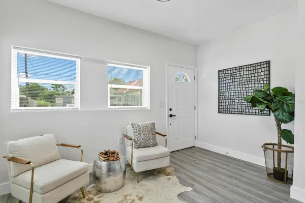 2525 W BEACH ST, Tampa, FL 33607