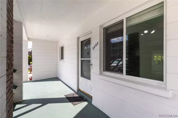 5840 WELCOME RD #J1, Bradenton, FL 34207