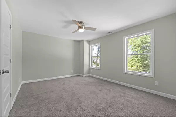 523 Bentley WAY, Mcdonough, GA 30253