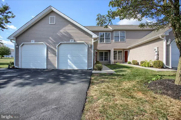 649 TEAL DR, Etters, PA 17319