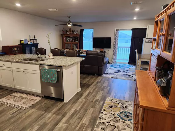 236 E Lockwood Way, Defuniak Springs, FL 32435