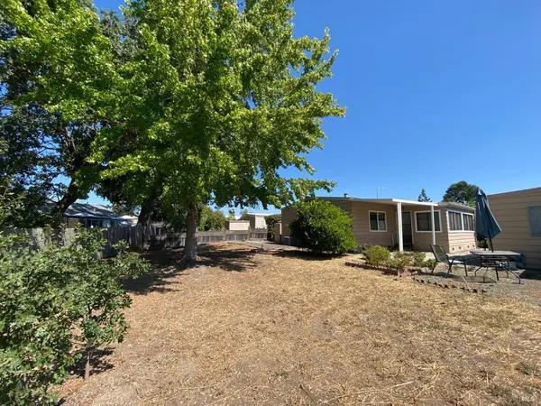 120 Westgate CIR, Santa Rosa, CA 95401