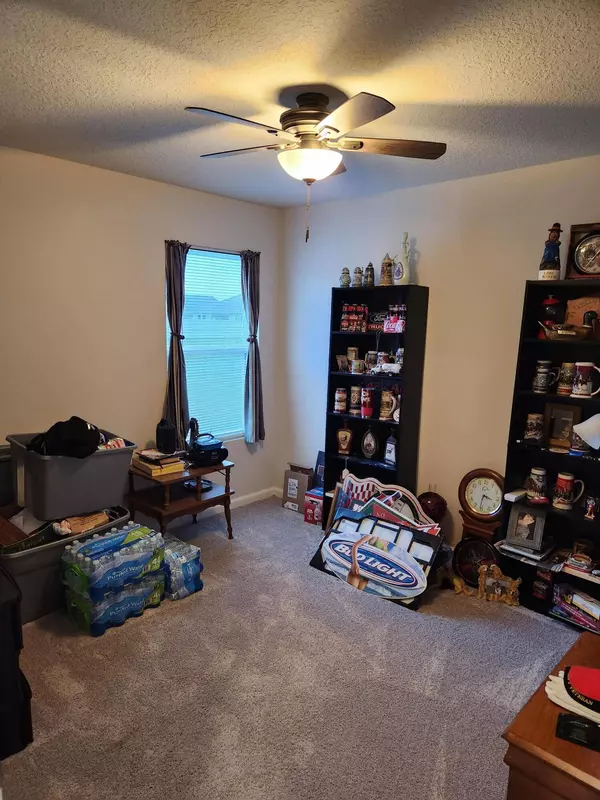 236 E Lockwood Way, Defuniak Springs, FL 32435