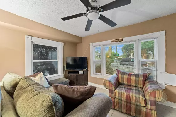 329 C ST, Roseville, CA 95678