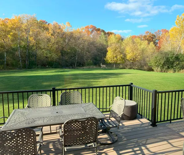 18365 Irvine LN, Lakeville, MN 55044