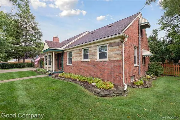 15168 MACARTHUR, Redford, MI 48239