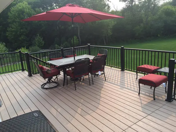 18365 Irvine LN, Lakeville, MN 55044