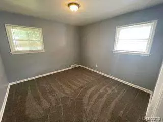 607 E WOODWARD HEIGHTS Boulevard, Hazel Park, MI 48030