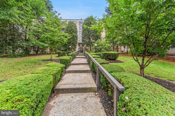 400 GLENDALE RD #H23, Havertown, PA 19083