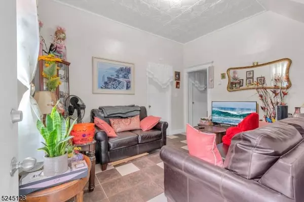 333 Marshall St, Paterson City, NJ 07503