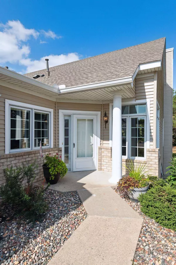 2437 Skyline DR, Bloomington, MN 55425