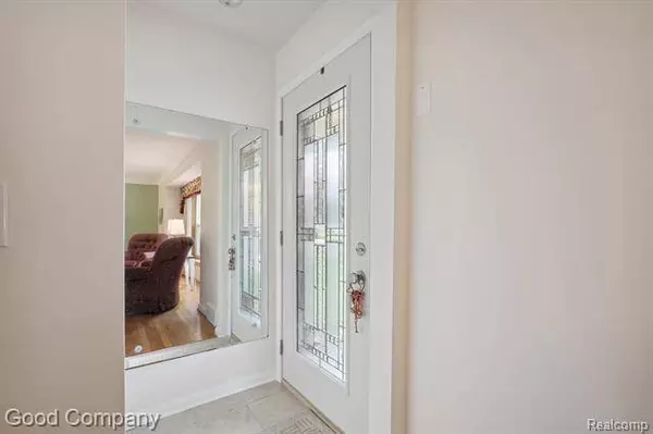 15168 MACARTHUR, Redford, MI 48239