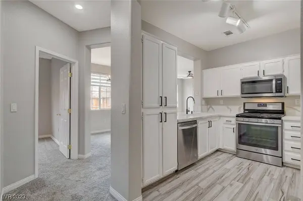 10221 Deerfield Beach Avenue #201, Las Vegas, NV 89129