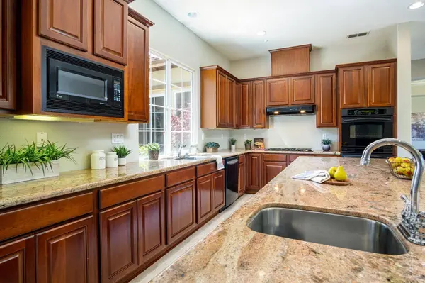 4625 E Imperial View CT, Rocklin, CA 95677