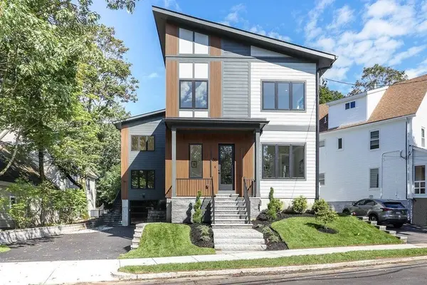 56 Beecher Pl #1, Newton, MA 02459