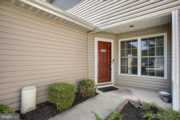 649 TEAL DR, Etters, PA 17319