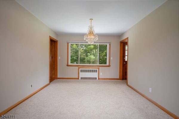 7 Cliff Rd, Montville Twp., NJ 07082