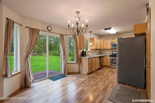 1165 Sun School CIR, Wasilla, AK 99623