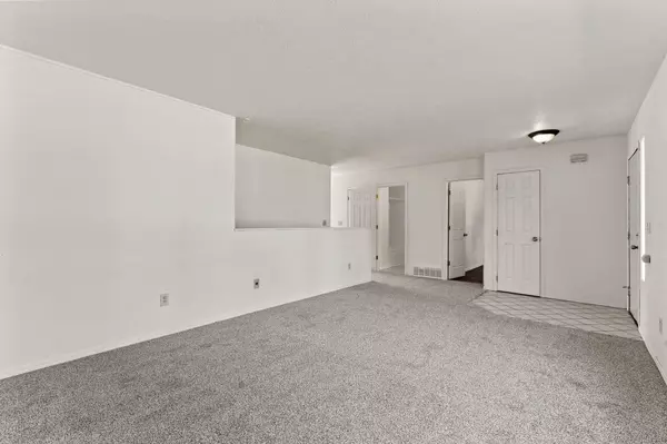 7112 E 6th Ave, Spokane Valley, WA 99212