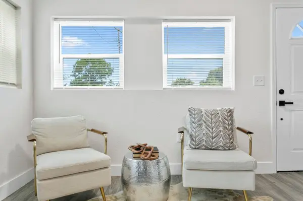 2525 W BEACH ST, Tampa, FL 33607