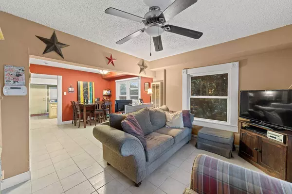 329 C ST, Roseville, CA 95678