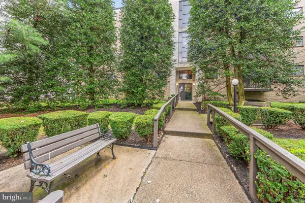 400 GLENDALE RD #H23, Havertown, PA 19083