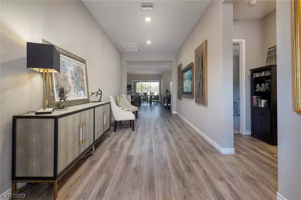 16 Reflection Cove Drive, Henderson, NV 89011