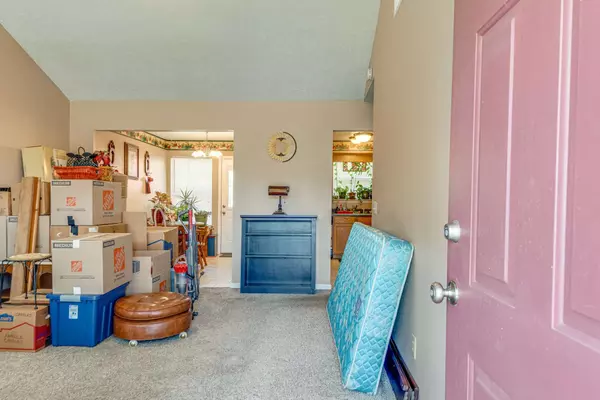 705 Lou Gehrig Cir, La Vergne, TN 37086