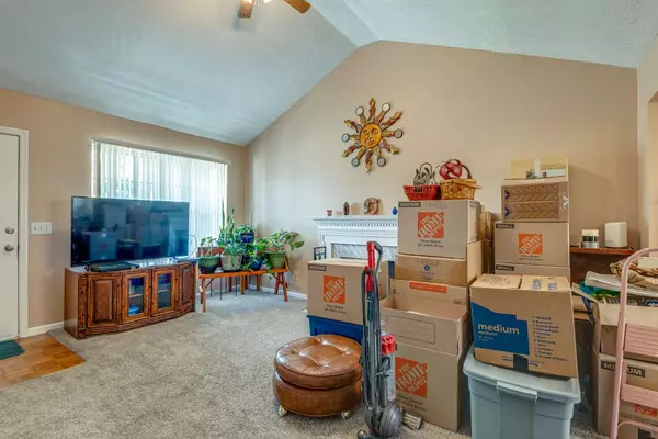 705 Lou Gehrig Cir, La Vergne, TN 37086