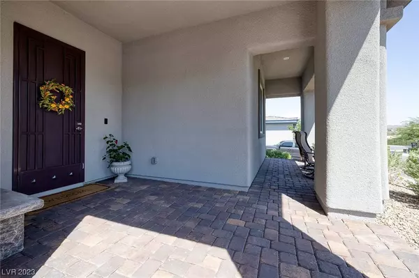 16 Reflection Cove Drive, Henderson, NV 89011