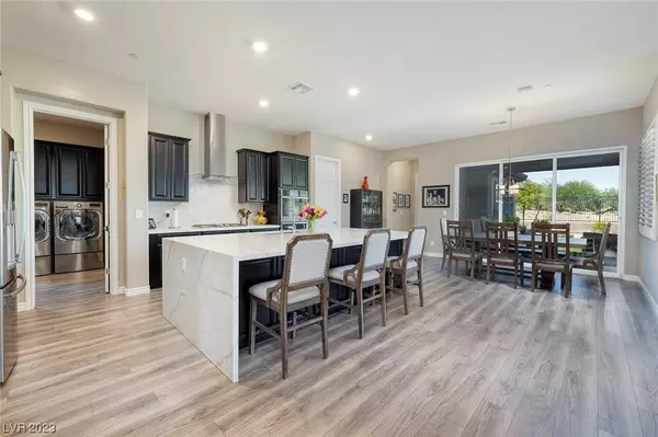 16 Reflection Cove Drive, Henderson, NV 89011