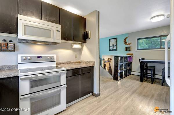 6601 Imlach DR, Anchorage, AK 99502