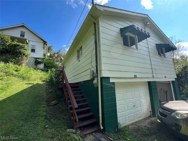 519 Ohio AVE, Martins Ferry, OH 43935