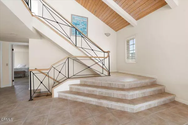 3752 Ocean DR, Oxnard, CA 93035