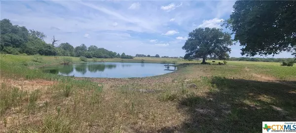 714 County Road 211a, Hallettsville, TX 77964