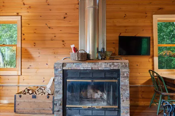 S4246 N. Elk Run Rd, Webster, WI 54664