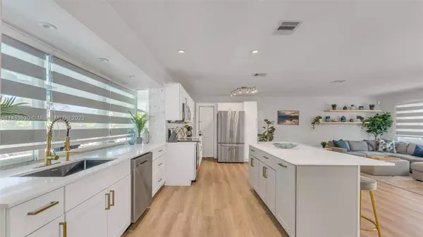 5226 SW 102nd Pl, Miami, FL 33165