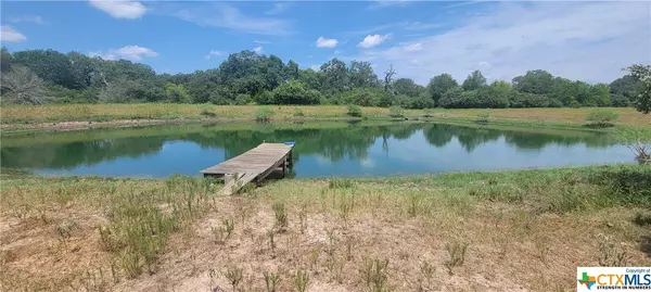 714 County Road 211a, Hallettsville, TX 77964